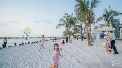 Check-in Bãi Biển Hawaii nhân tạo và du lịch biển giữa lòng Sài Gòn